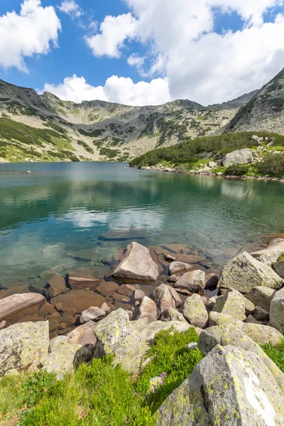 Increíble Paisaje Long Lake Montaña Pirin Bulgaria — Foto de Stock