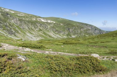 Bulgaristan 'ın Yedi Rila Gölü yakınlarındaki Rila Dağı' nın muhteşem manzarası