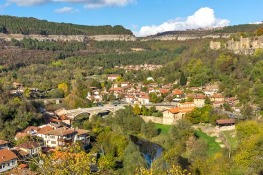 Bulgaristan 'ın Veliko Tarnovo kentinin muhteşem panoramik manzarası