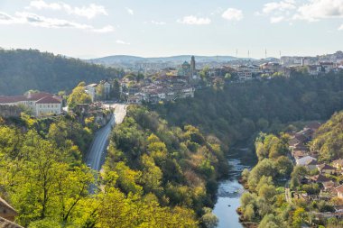 Bulgaristan 'ın Veliko Tarnovo kentinin muhteşem panoramik manzarası