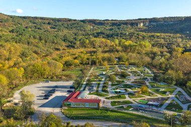 Bulgaristan 'ın Veliko Tarnovo kentinin muhteşem panoramik manzarası