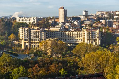 Bulgaristan 'ın Veliko Tarnovo kentinin muhteşem panoramik manzarası