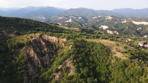 Vista Aérea Pôr Sol Das Pirâmides Areia Rozhen Região Blagoevgrad — Vídeo de Stock