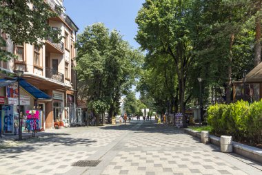 VELINGRAD, BULGARIA - 29 Haziran 2021: Bulgaristan 'ın ünlü Velingrad, Pazardzhik bölgesinin merkezi