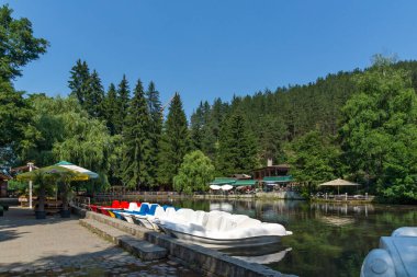 VELINGRAD, BULGARIA - 29 Haziran 2021: Bulgaristan 'ın ünlü Velingrad, Pazardzhik bölgesinin merkezi