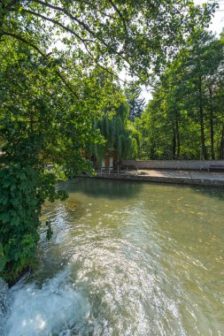 VELINGRAD, BULGARIA - 29 Haziran 2021: Bulgaristan 'ın ünlü Velingrad, Pazardzhik bölgesinin merkezi