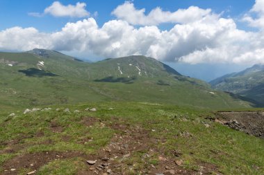 Bulgaristan 'ın Yedi Rila Gölünün etrafındaki Rila Dağı' nın muhteşem manzarası