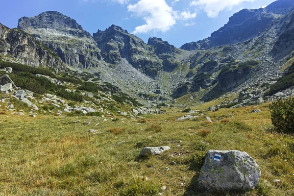 Erstaunliche Sommerlandschaft Des Rila Gebirges Der Nähe Des Orlovets Gipfels — Stockfoto