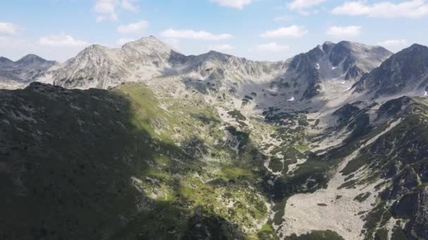 Csodálatos Légi Kilátás Pirin Mountain Közelében Kamenitsa Yalovarnika Csúcsok Bulgária — Stock videók