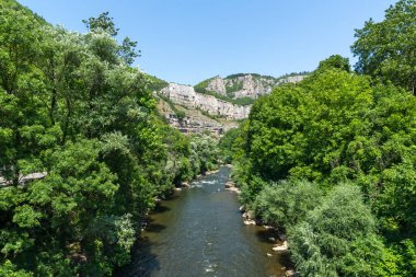 Bulgaristan 'ın Stara Planina Dağı' ndaki Iskar Nehri Boğazı 'nın inanılmaz manzarası