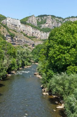 Bulgaristan 'ın Stara Planina Dağı' ndaki Iskar Nehri Boğazı 'nın inanılmaz manzarası