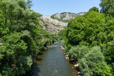 Bulgaristan 'ın Stara Planina Dağı' ndaki Iskar Nehri Boğazı 'nın inanılmaz manzarası