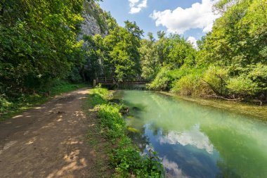 Bulgaristan 'ın Altın Panega Nehri boyunca Iskar Panega Geopark' ın inanılmaz manzarası
