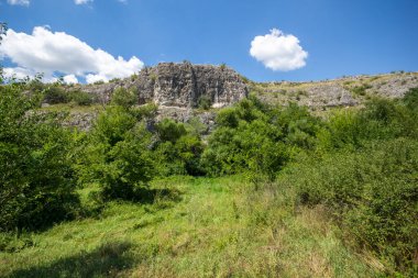 Bulgaristan 'ın Altın Panega Nehri boyunca Iskar Panega Geopark' ın inanılmaz manzarası