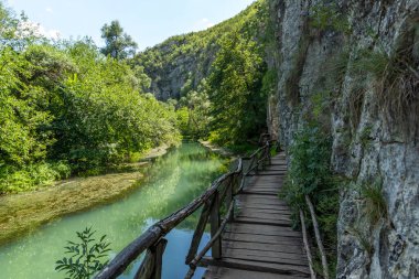 Bulgaristan 'ın Altın Panega Nehri boyunca Iskar Panega Geopark' ın inanılmaz manzarası