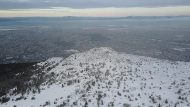 Increíble Vista Aérea Atardecer Del Invierno Montaña Vitosha Cerca Kamen — Vídeo de stock