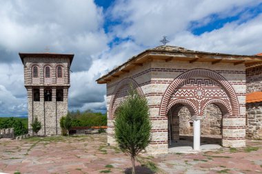 Ortaçağ Tsarnogorski (Gigintsi) manastırı St. Kozma ve Damyan, Pernik Bölgesi, Bulgaristan