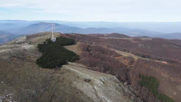 Zimowy Widok Góry Konyavska Pobliżu Szczytu Viden Region Kyustendil Bułgaria — Wideo stockowe