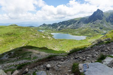 Bulgaristan 'ın Yedi Rila Gölünün etrafındaki Rila Dağı' nın muhteşem manzarası