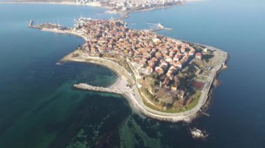 Bulgaristan 'ın Burgaz Bölgesi Nessebar kentinin İnanılmaz Hava Gündoğumu manzaralı kasabası 