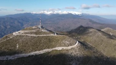 Bulgaristan 'ın Orelyak zirvesi yakınlarındaki Pirin Dağı' nın şaşırtıcı hava manzarası