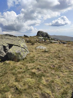 Bulgaristan 'ın Vitosha Dağı' nın şaşırtıcı sonbahar manzarası
