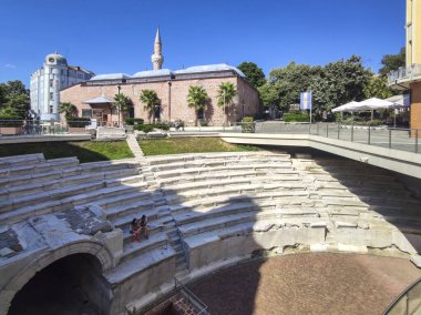 PLOVDIV, BULGARIA - 20 Temmuz 2020: Tipik Sokak ve Bulgaristan 'ın Filibe kentindeki evler