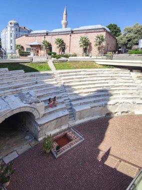 PLOVDIV, BULGARIA - 20 Temmuz 2020: Tipik Sokak ve Bulgaristan 'ın Filibe kentindeki evler