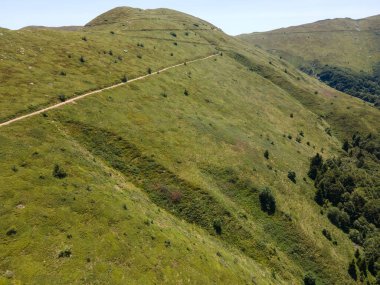 Bulgaristan 'ın Blagoevgrad bölgesindeki Belasitsa Dağı' nın şaşırtıcı hava manzarası
