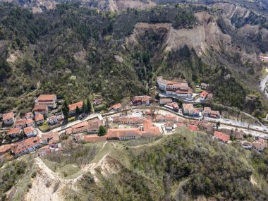 Bulgaristan 'ın Blagoevgrad bölgesinin tarihi Melnik kasabasının hava manzarası