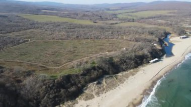 Bulgaristan 'ın Burgaz Bölgesi, Irakli bölgesindeki Vaya plajının şaşırtıcı hava manzarası 