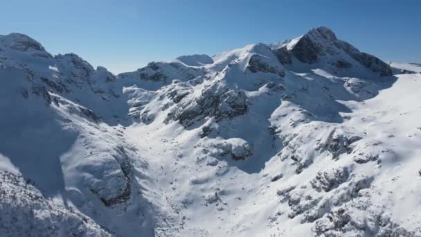 Bulgaristan Malyovitsa Zirvesi Yakınlarındaki Rila Dağı Nın Şaşırtıcı Kış Manzarası — Stok video