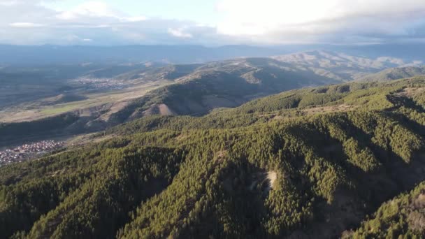 Amazing Aerial Sunset View Rhodopes Mountain Village Babyak Blagoevgrad Region — Video
