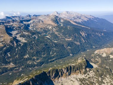 Polezhan zirvesi, Pirin Dağı, Bulgaristan etrafındaki şaşırtıcı hava manzarası