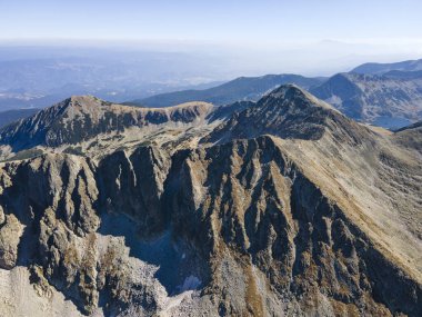 Polezhan zirvesi, Pirin Dağı, Bulgaristan etrafındaki şaşırtıcı hava manzarası