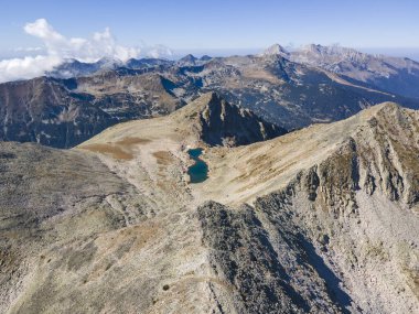 Polezhan zirvesi, Pirin Dağı, Bulgaristan etrafındaki şaşırtıcı hava manzarası