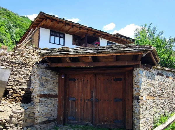 Χωριό Leshten Αυθεντικά Σπίτια Του Δέκατου Ένατου Αιώνα Περιοχή Blagoevgrad — Φωτογραφία Αρχείου
