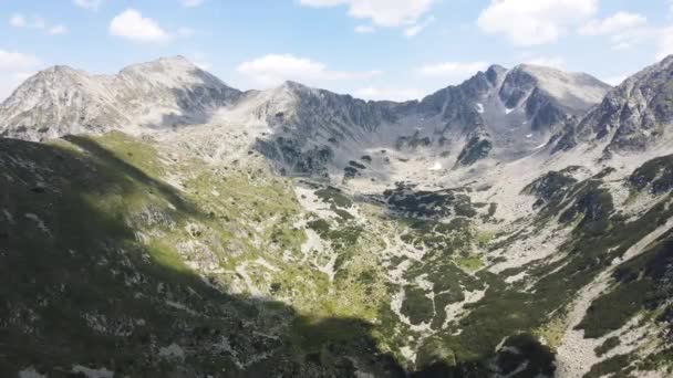 Καταπληκτική Αεροφωτογραφία Του Βουνού Πιρίν Κοντά Στις Κορυφές Γιαλοβαρνίκα Βουλγαρία — Αρχείο Βίντεο