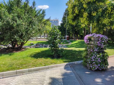 PLOVDIV, BULGARIA - 20 Temmuz 2020: Bulgaristan 'ın Plovdiv kentinin merkezinin şaşırtıcı panoramik manzarası