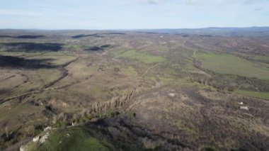 Bulgaristan 'ın Haskovo Bölgesi Matochina kasabası yakınlarındaki Ortaçağ Bukelon Kalesinin havadan görünüşü