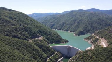 Bulgaristan 'ın Smolyan Bölgesi, Tsankov kamak Barajı' nın hava manzarası