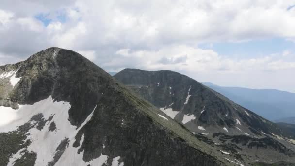 Vista Aérea Incrível Pico Banderishki Chukar Pirin Mountain Bulgária — Vídeo de Stock