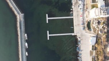 Bulgaristan 'ın Burgaz Bölgesi' nin Pomorie kentinin İnanılmaz Hava Gündoğumu manzaralı kasabası 