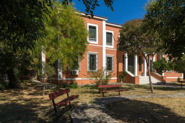 Dedeağaç, Yunanistan - 23 Eylül 2017: Dedeağaç şehri, Doğu Makedonya ve Trakya, Yunanistan tipik sokakta