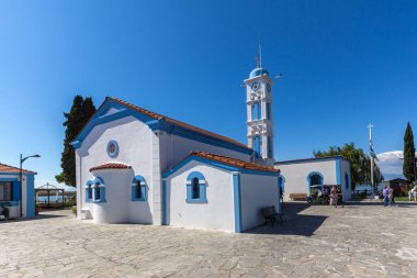 Porto Lagos, Yunanistan - 23 Eylül 2017: Saint Nicholas Porto Lagos, Doğu Makedonya ve Trakya, Yunanistan iki ada üzerinde bulunan manastır