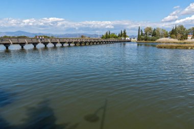 Porto Lagos, Yunanistan - 23 Eylül 2017: Saint Nicholas Porto Lagos, Doğu Makedonya ve Trakya, Yunanistan iki ada üzerinde bulunan manastır