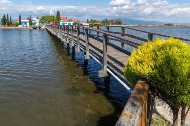 Porto Lagos, Yunanistan - 23 Eylül 2017: Saint Nicholas Porto Lagos, Doğu Makedonya ve Trakya, Yunanistan iki ada üzerinde bulunan manastır