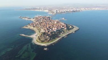 Bulgaristan 'ın Burgaz Bölgesi Nessebar kentinin İnanılmaz Hava Gündoğumu manzaralı kasabası 