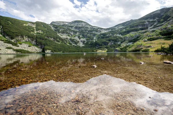 Niesamowity Krajobraz Góry Rila Pobliżu Jeziora Yonchevo Bułgaria — Zdjęcie stockowe
