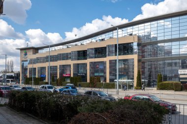 SOFYA, BULGARIA - 18 Mart 2023: Bulgaristan 'ın Ulusal Kültür Sarayı çevresindeki Sofya Şehri' nin inanılmaz manzarası